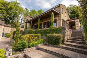 Bath Views! 4 bedroom detached private parking 8 cars